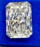 4.07ct Radiant cut Lab Grown Diamond